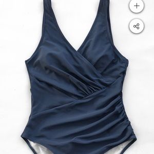 RUCHED NAVY SOLID ONE-PIECE SWIMSUIT